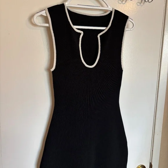 Midi Black Sweater Dress Size Large - Picture 2 of 7